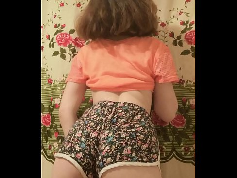 ❤️ Seksikäs nuori beibi riisuu shortsinsa kameran edessä ❤ Seksivideo at us fi.porngifer.ru